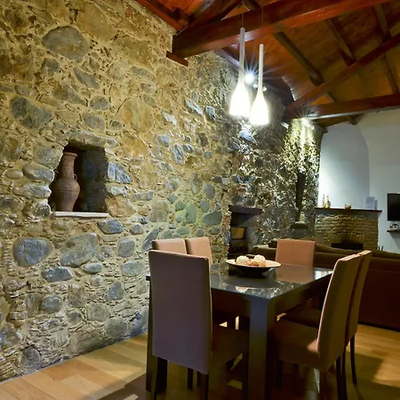 το καστρί Καλοπαναγιώτης